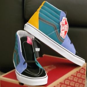 BRAND NEW Men's Sneakers